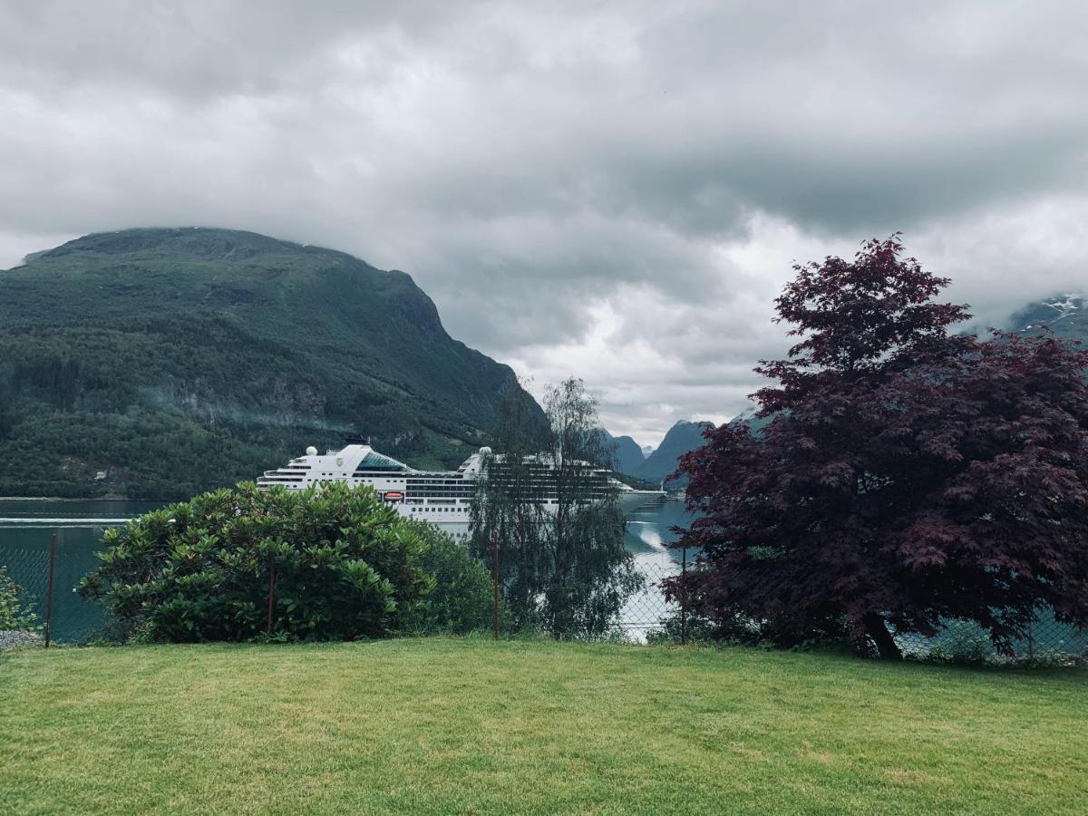 Solvik #Apartment #Loen Exterior foto